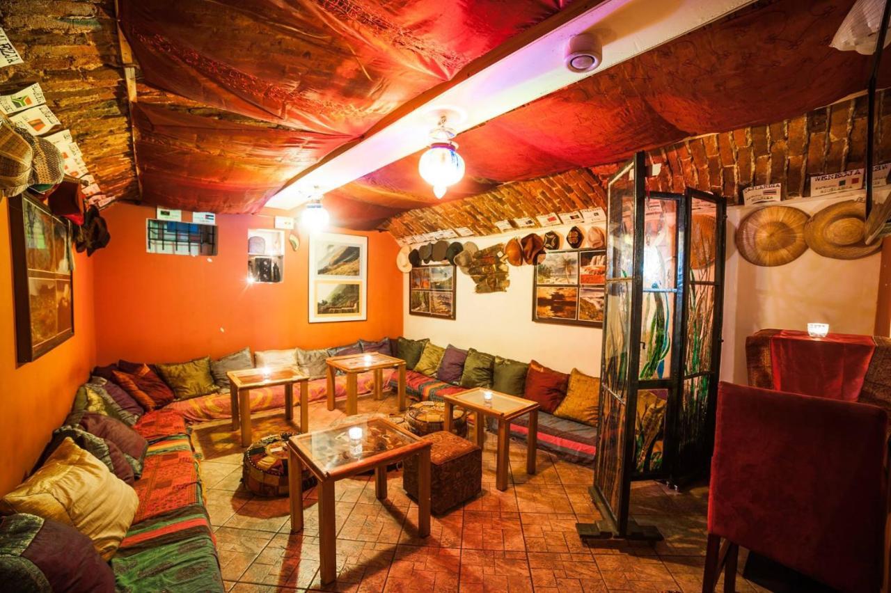 The Ultimate Party Pit 24 Pax Man Cave Edition * Krakow